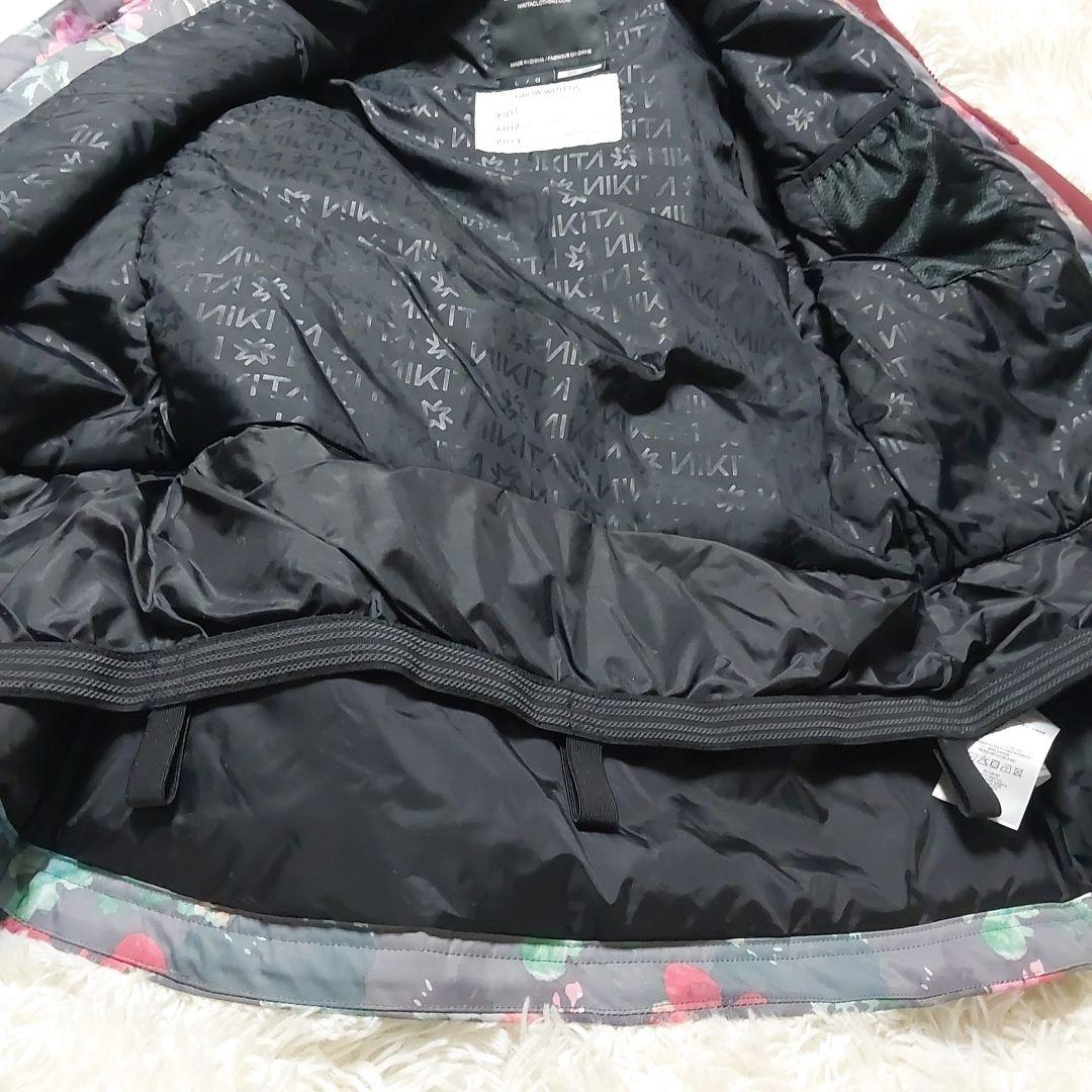 新品　ニキータ　スノボウェア　150センチ　ジュニア　女の子用　サイズ調節可