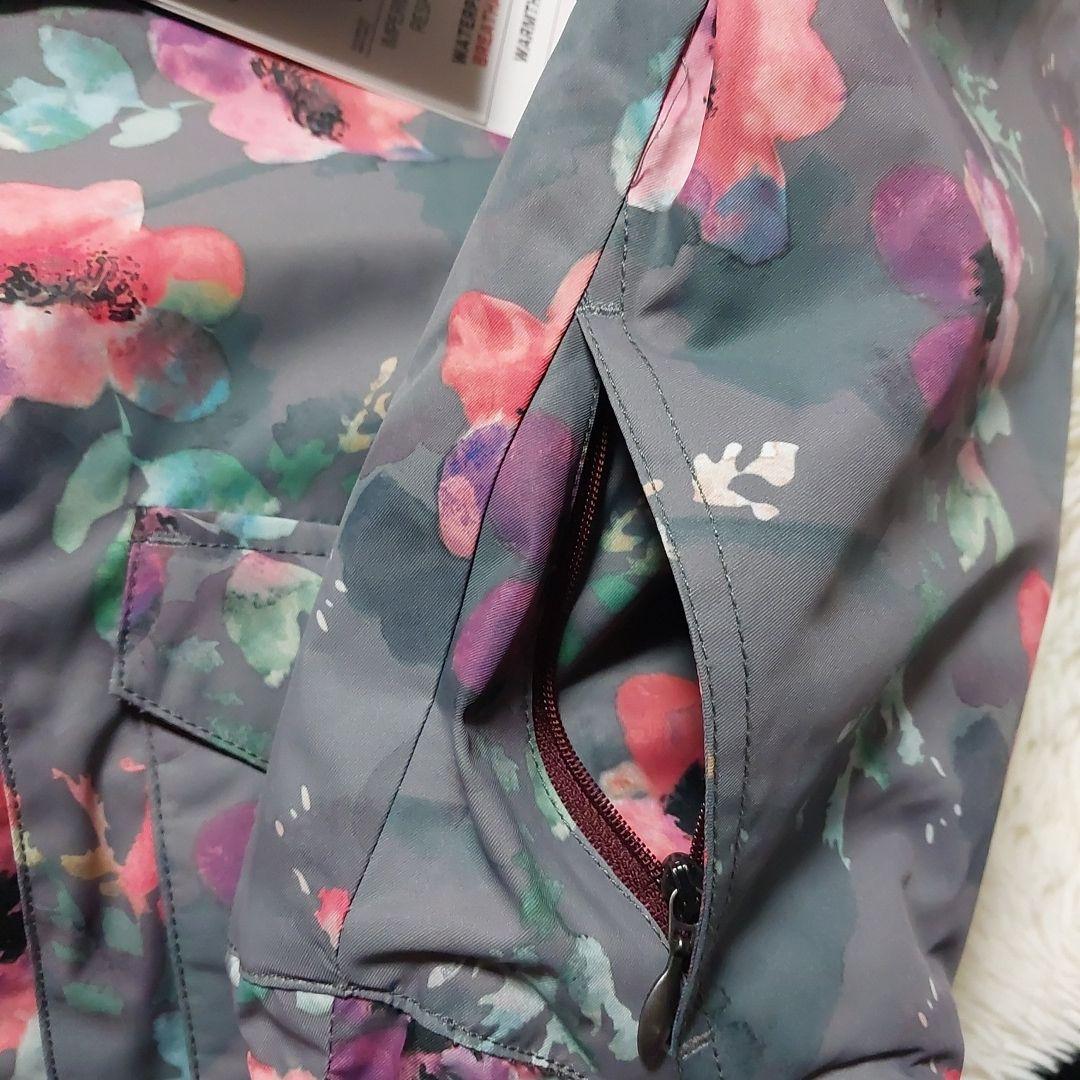 新品　ニキータ　スノボウェア　150センチ　ジュニア　女の子用　サイズ調節可