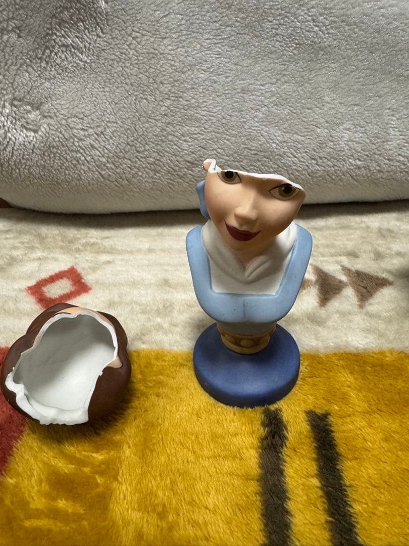 ベルとビースト 美女と野獣フィギュア　 陶器フィギュア⚠️(割れあり)