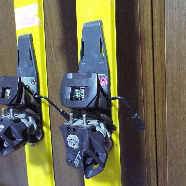 超美品_山スキーHEAD CYBER X10 _160cm_TLT付_インビス化