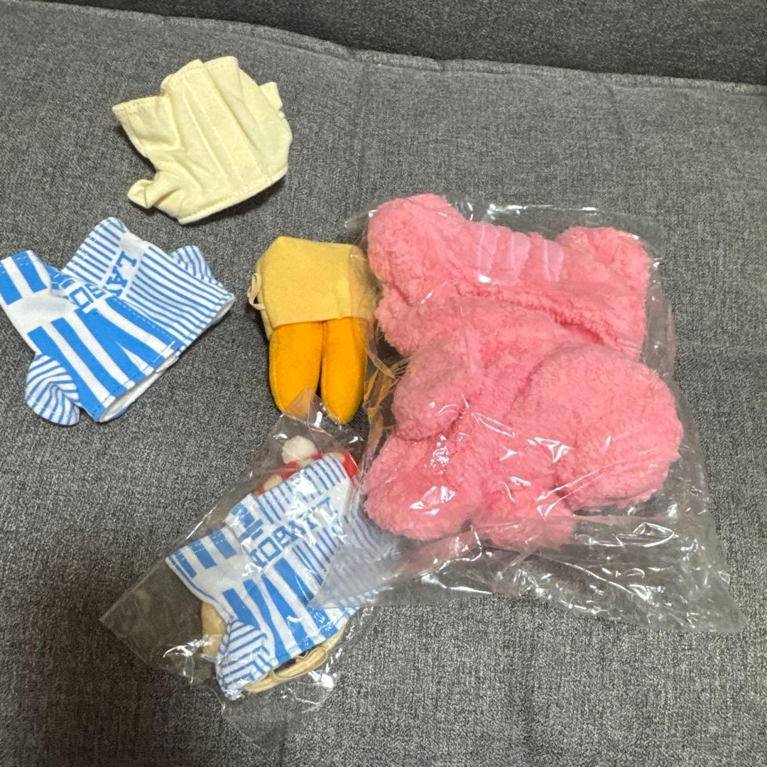 希少♡リラックマ　ローソンコラボ　ぬいぐるみ　着せ替えグッズ大量まとめ売り