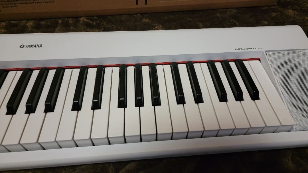 Yamaha piaggero NP-12 ホワイト 電子ピアノ
