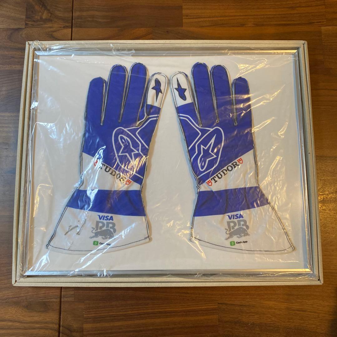 【直筆サイン】角田裕毅 2024年 レプリカレーシンググローブ ／ VCARB