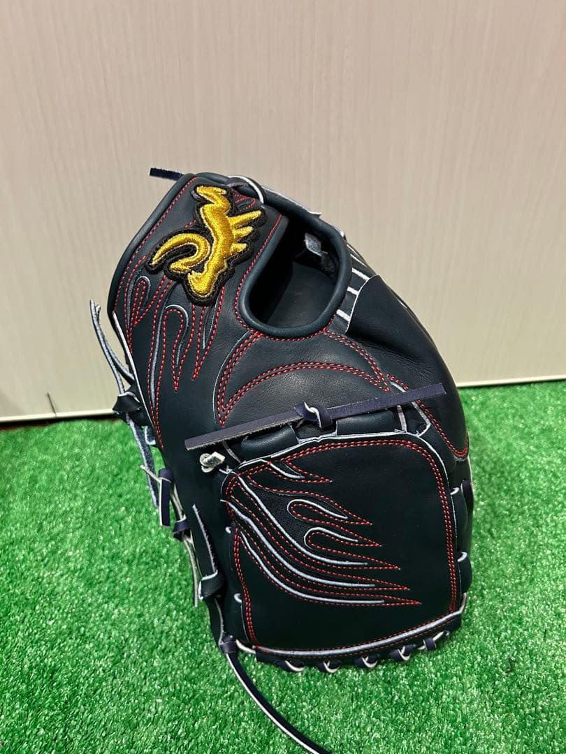 定価72,600円　RYU硬式投手用グローブ（新品）