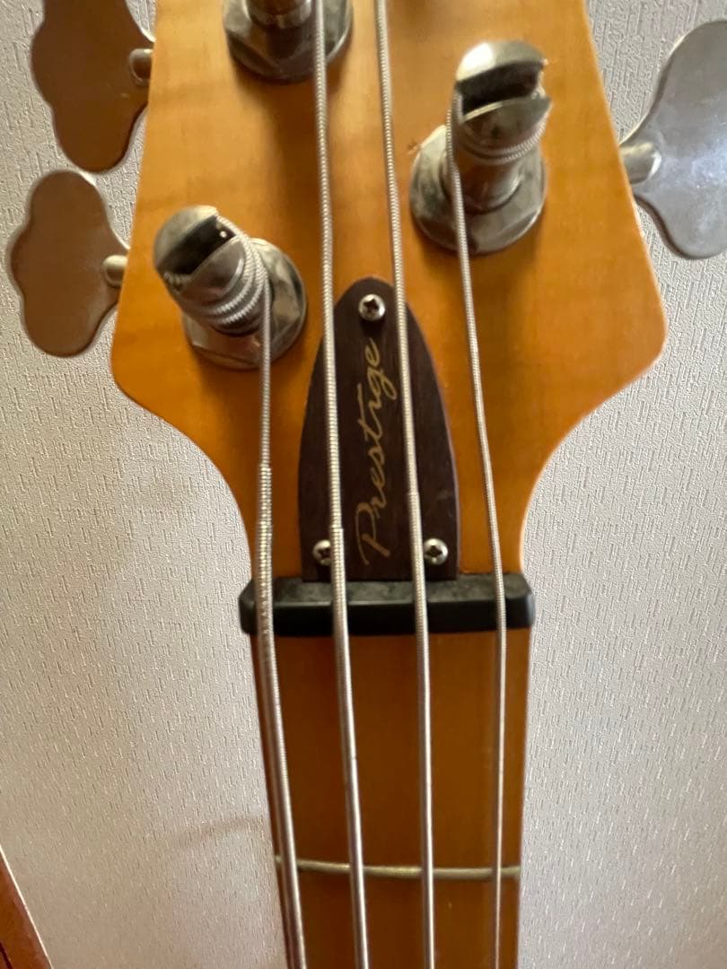 エレキベース　Ibanez ATK1300