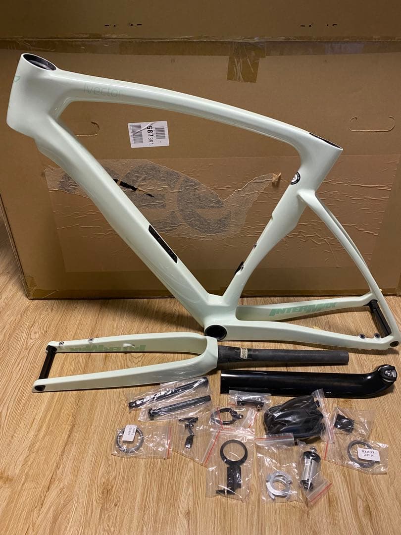 パーツ intermax ivector (CEEPO mamba R)