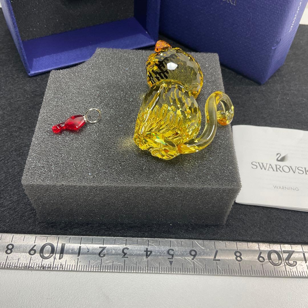 スワロフスキー　トラ