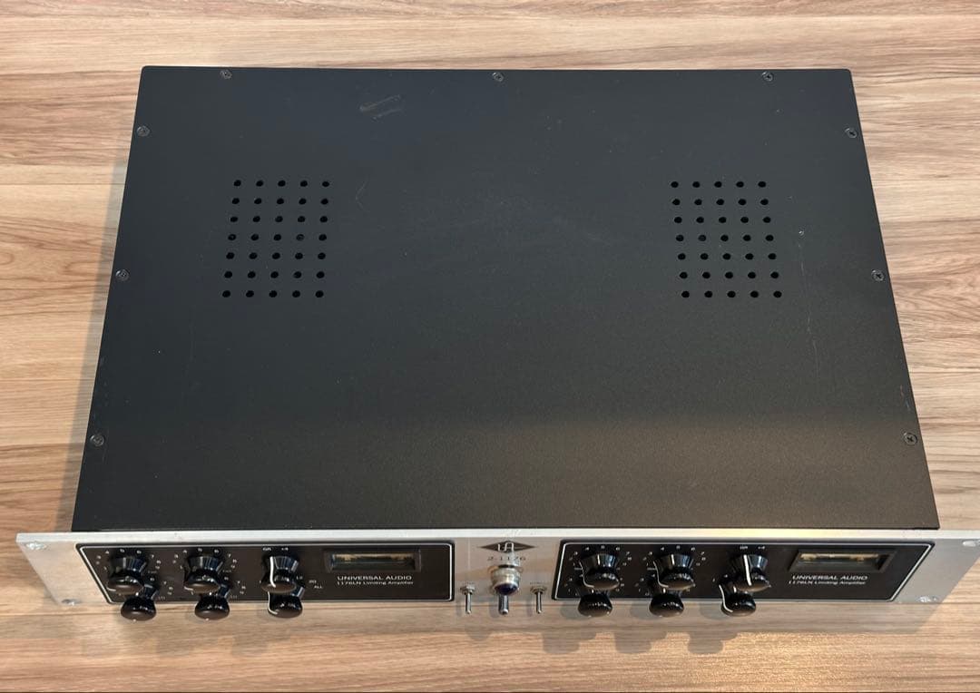 Universal Audio 2-1176 デュアル FET コンプレッサー