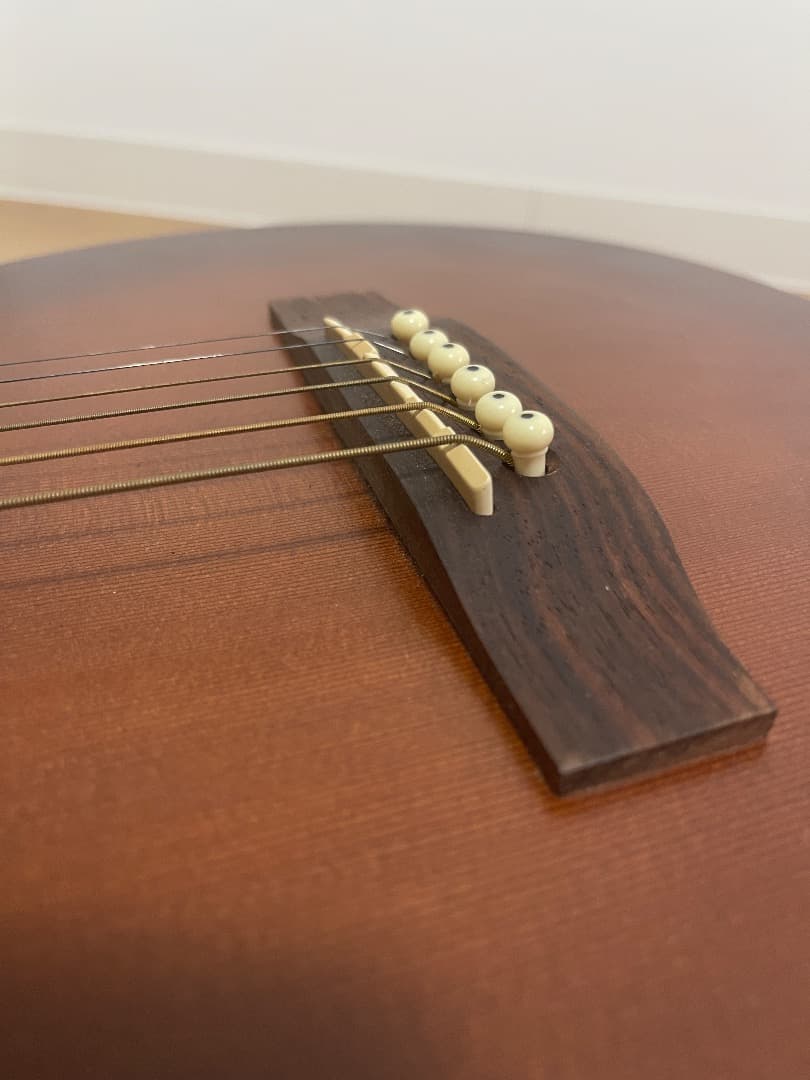 Art&Lutherie パーラーギター