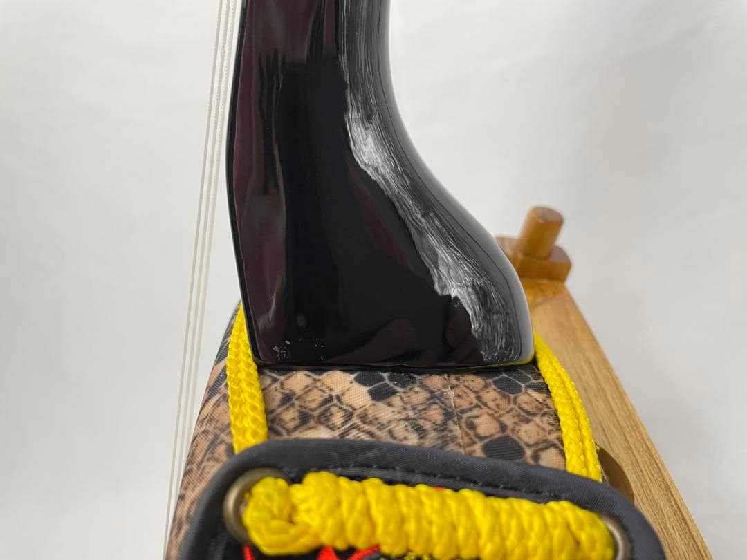 沖縄三線 南洋白木 棹 人工蛇皮