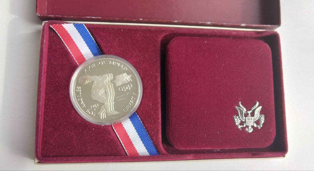 ロサンゼルスオリンピック記念銀貨　26.73g SV900 ケース入り 説明書付