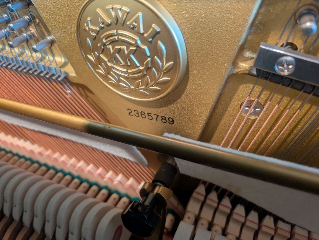 KAWAI アップライトピアノ K-70　（中古ピアノ）