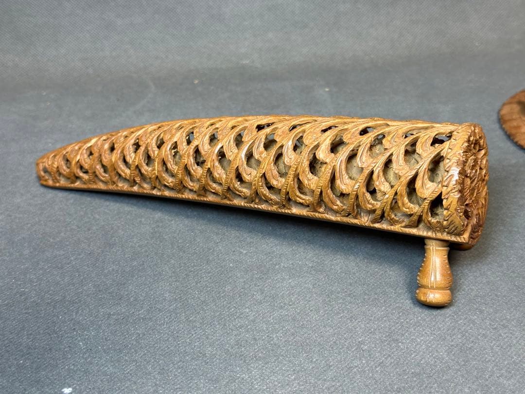 インド　白檀　木彫り　仏教美術　仏像 骨董 木像　木製　仏教　密教　置物