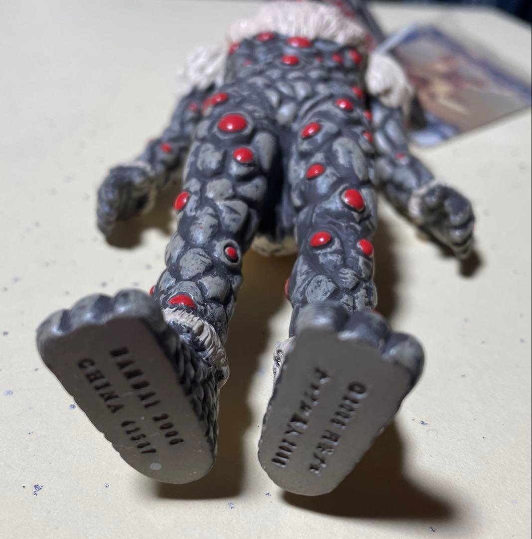 暗殺宇宙人ナックル星人グレイ　デザイナー井口昭彦氏の直筆サイン入り　バンダイ25