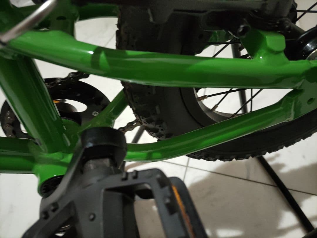 落馬の王子　ヨツバサイクル　幼児用自転車 12インチ 緑オレンジ 補助輪付