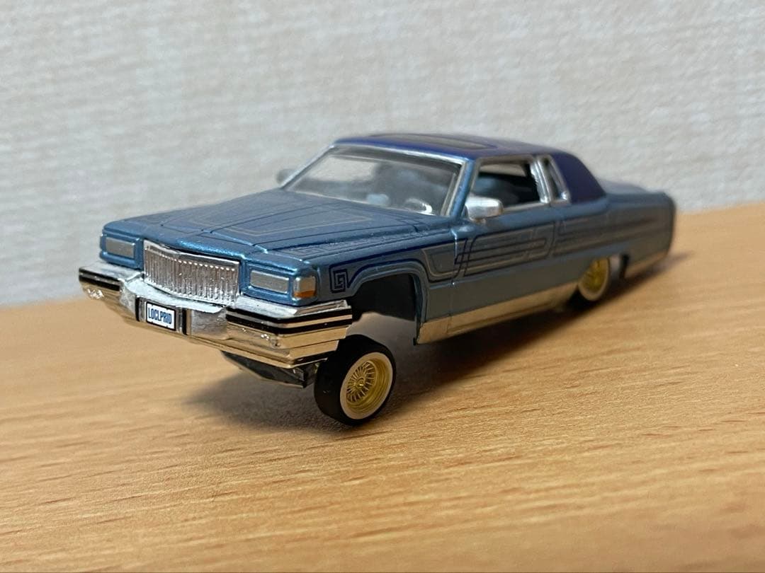 1/64 ローライダー キャデラック ブロアム ミニカー jadatoys