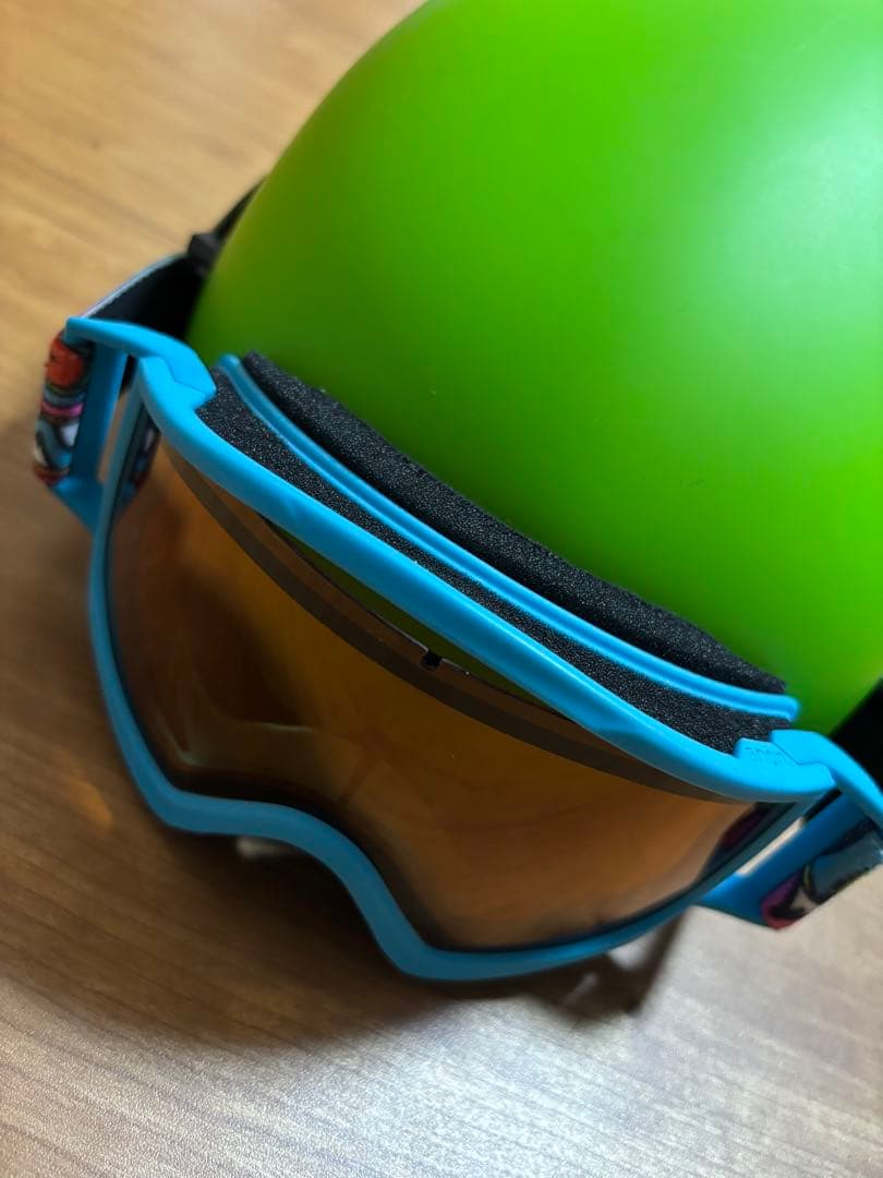 anon ヘルメット　ゴーグル