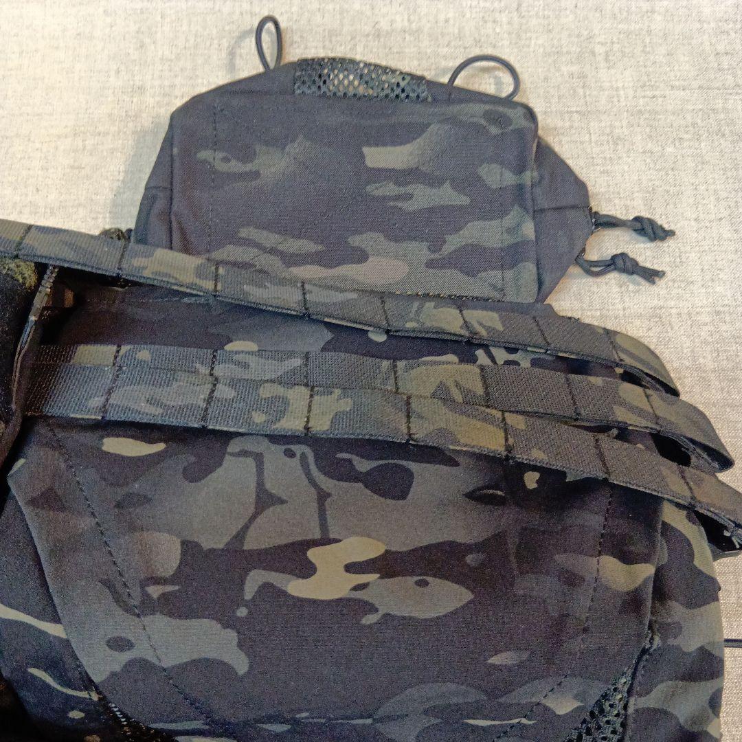迷彩タクティカルベスト　サバゲー用　　即発送