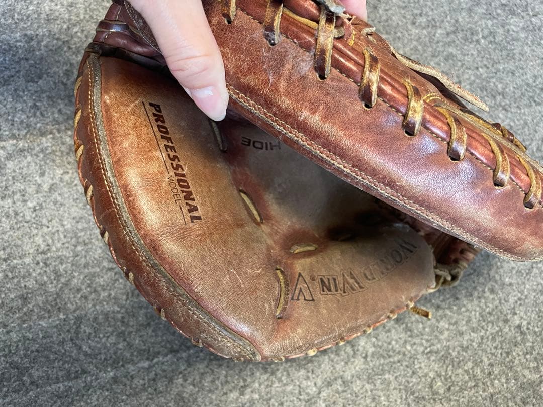 Mizuno プロフェッショナルモデル ブラウングローブ