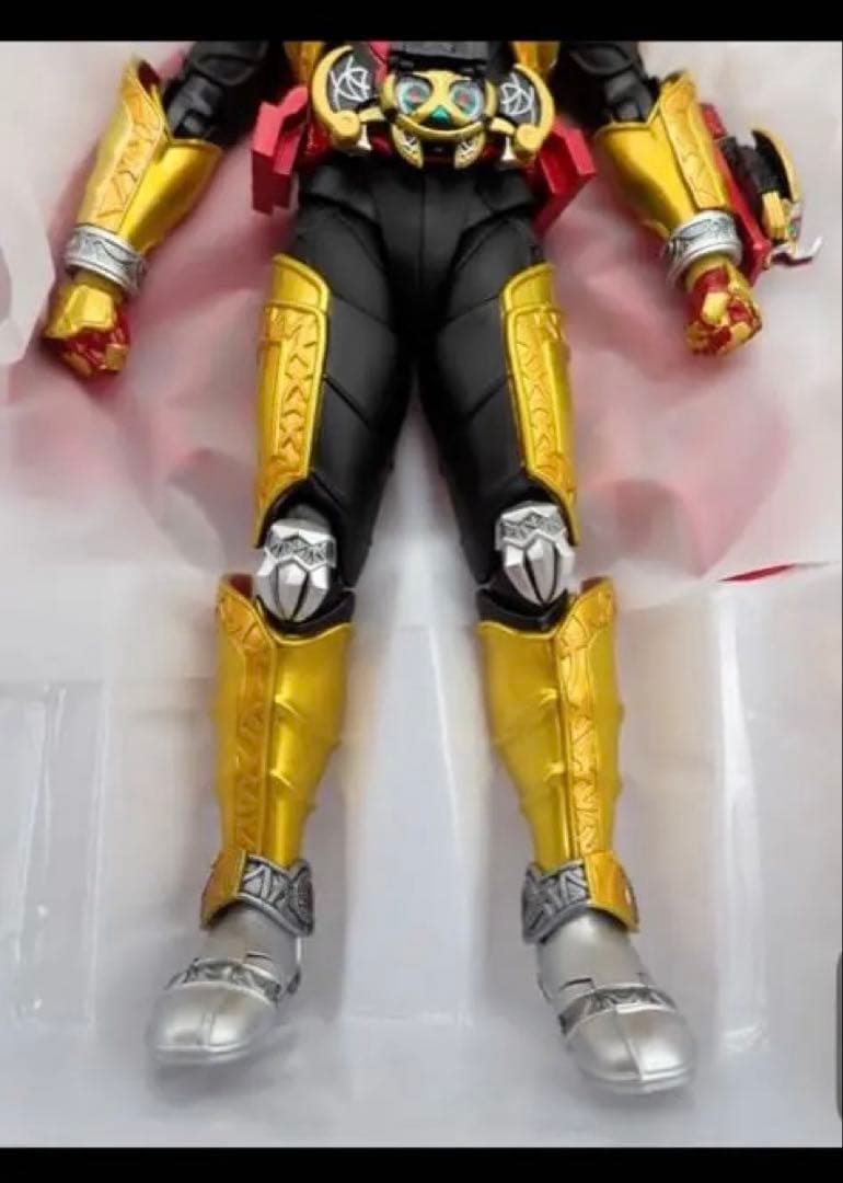 真骨彫 SHフィギュアーツ　仮面ライダーキバ エンペラーフォー厶