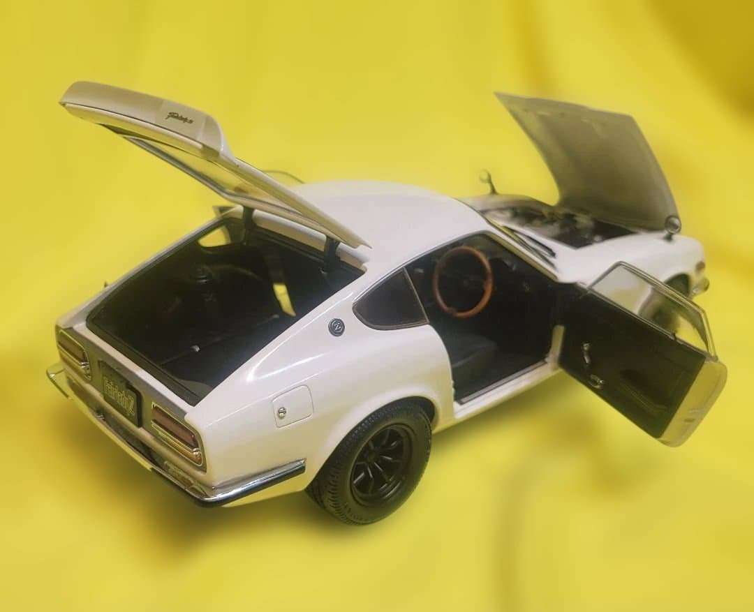 京商　1/18 フェアレディZ　Street Sports