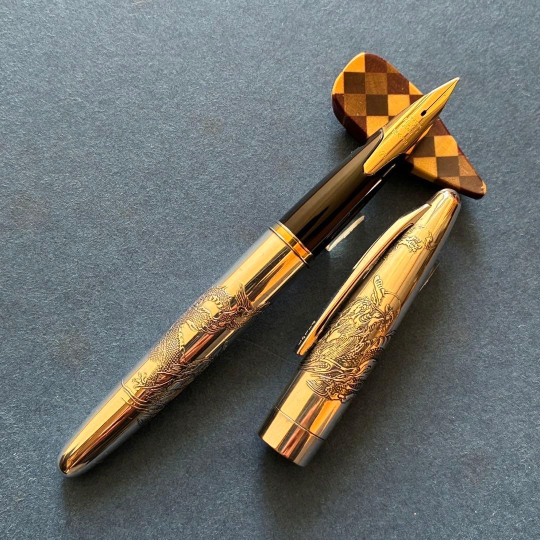 パイロット　シルバーン　龍　リュウ　初期