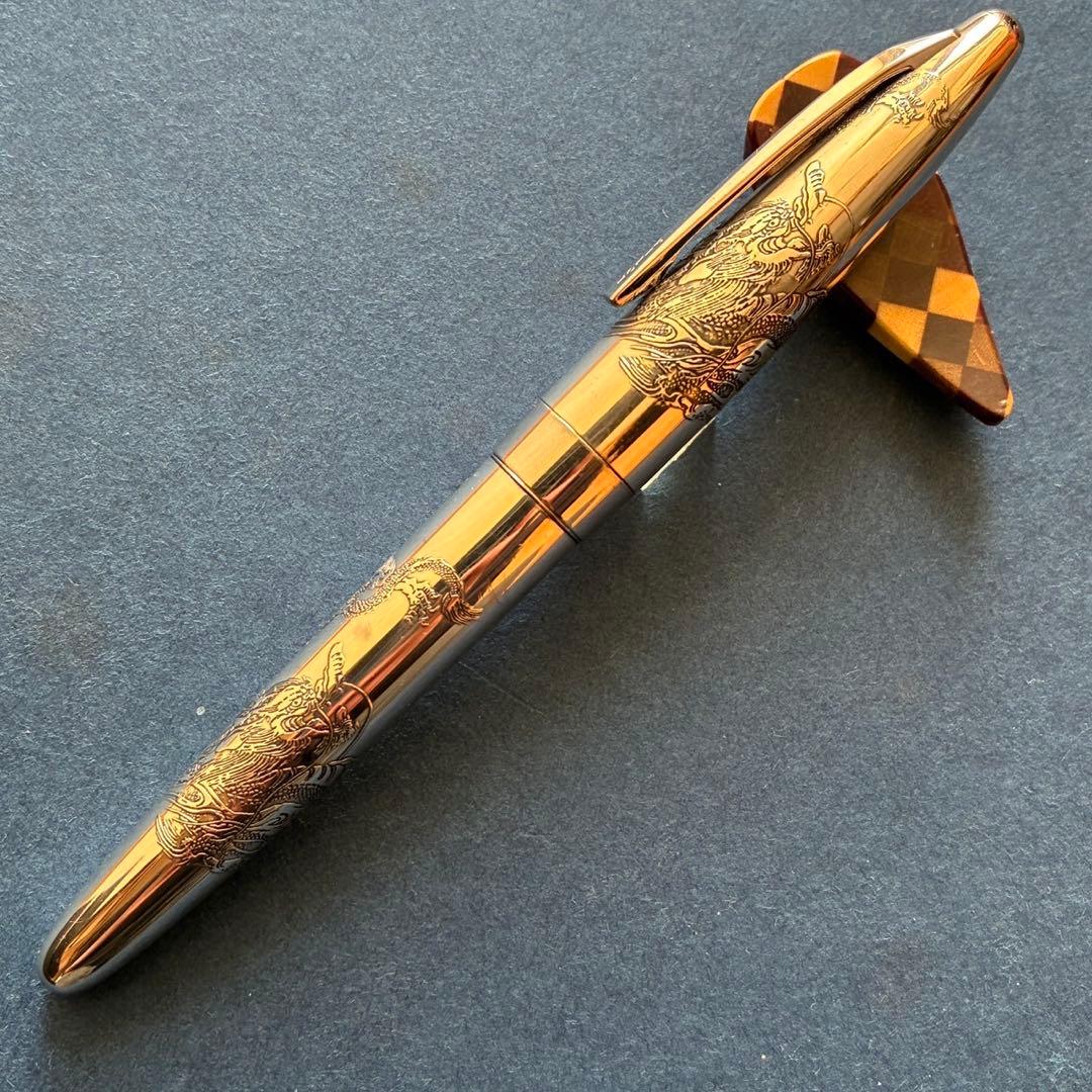 パイロット　シルバーン　龍　リュウ　初期