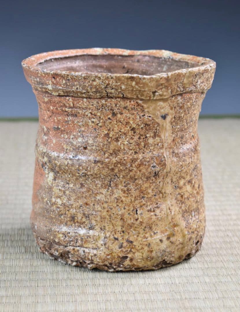 【伝世品　古伊賀（1608年〜）】水指　銘：寶袋　玄々斎書付　破袋