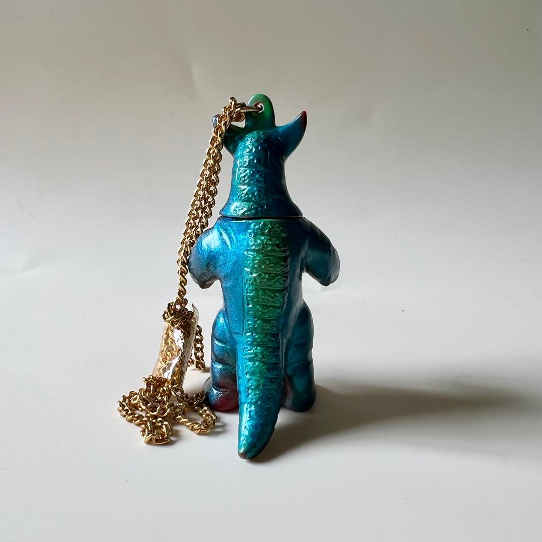 ゴモラ　ペンダント　ソフビ　フィギュア　レトロ　当時物　ウルトラマン