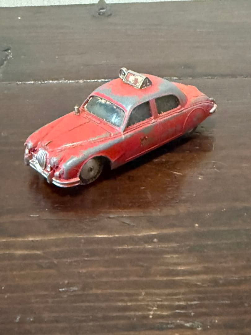 コーギ■Corgi Toys Jaguar 2.4 Litre Fire Car