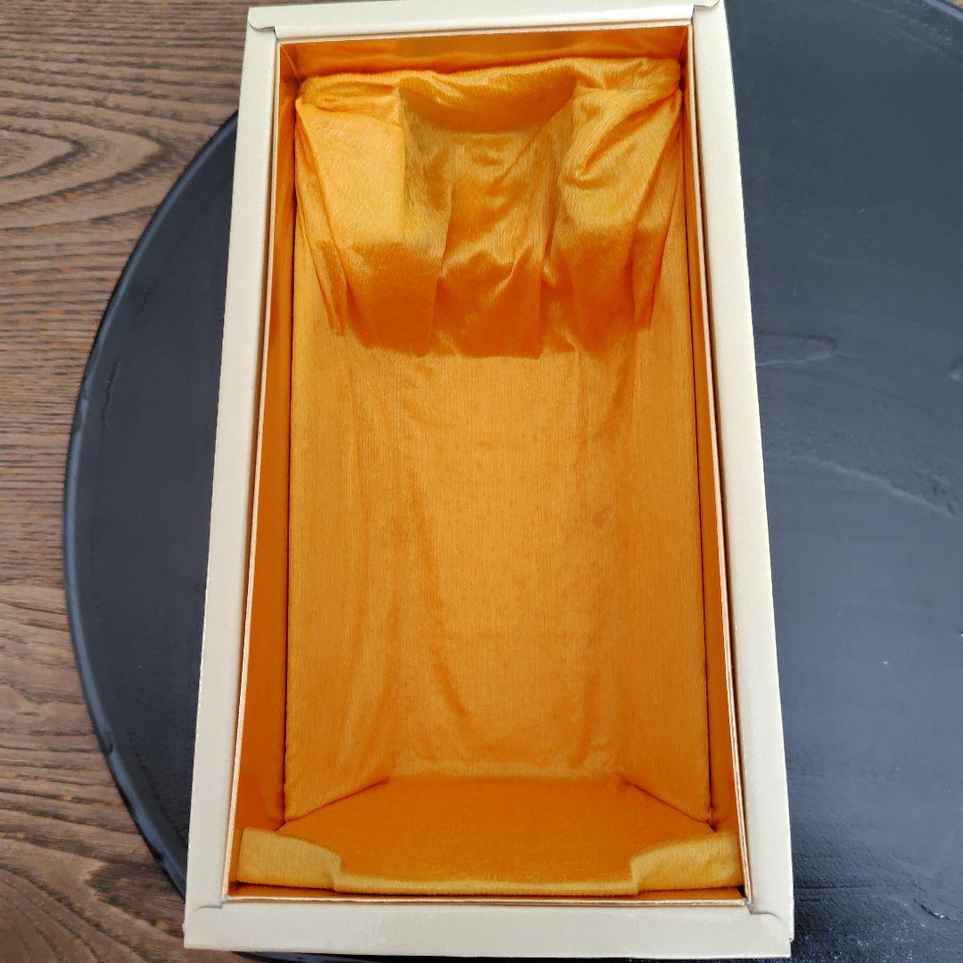 サントリーウイスキー響　７５０ml　未開栓　１本　ウイスキー