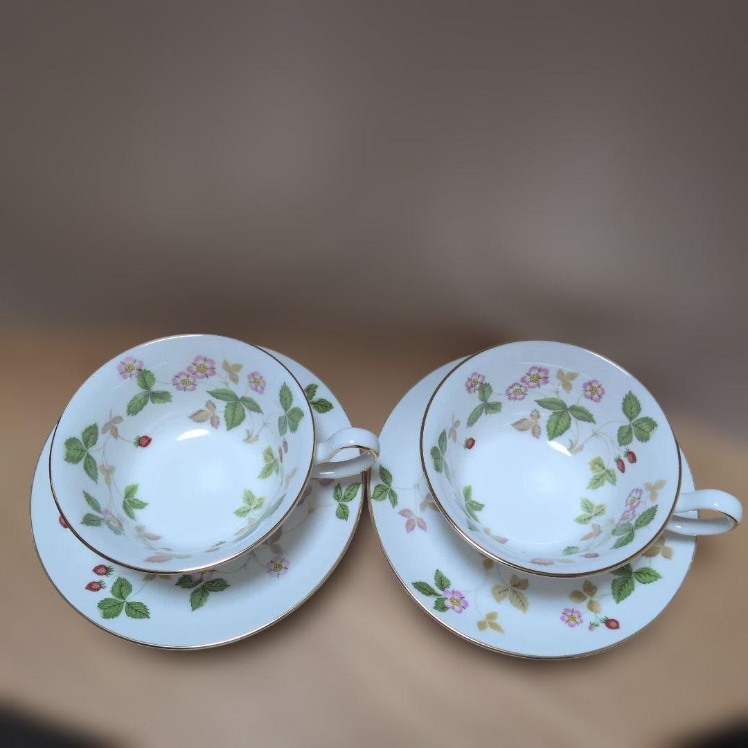  カップとソーサー 2個セット　箱有り　新品未使用