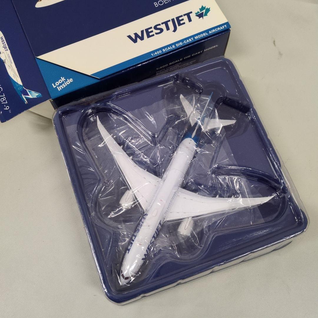 Ｍ08/02a0712☆ミニカー　ボーイング　787-9 ウェストジェット航空