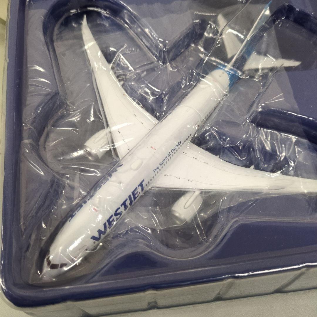 Ｍ08/02a0712☆ミニカー　ボーイング　787-9 ウェストジェット航空