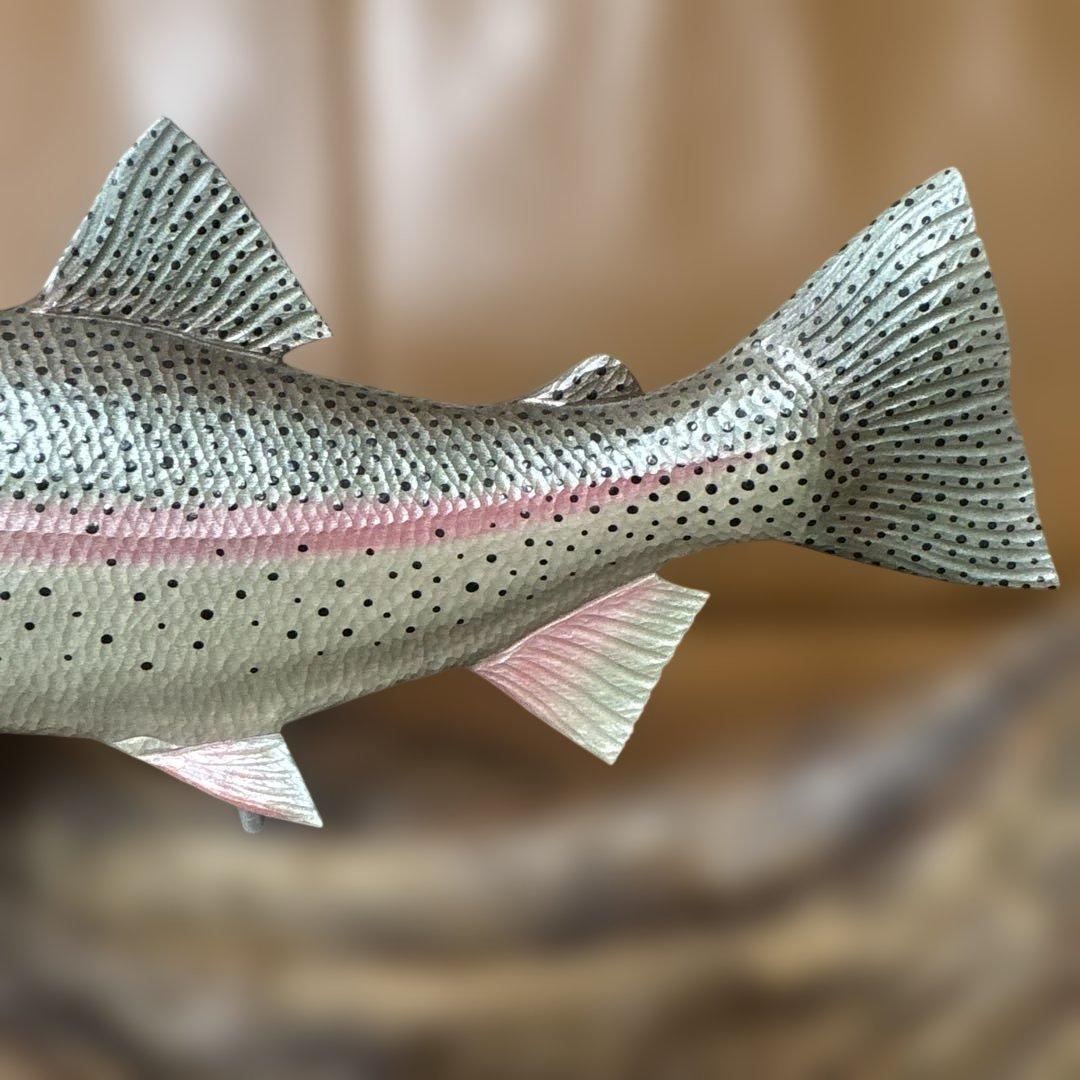 T-CRAFT 中村俊幸氏作 虹鱒木彫