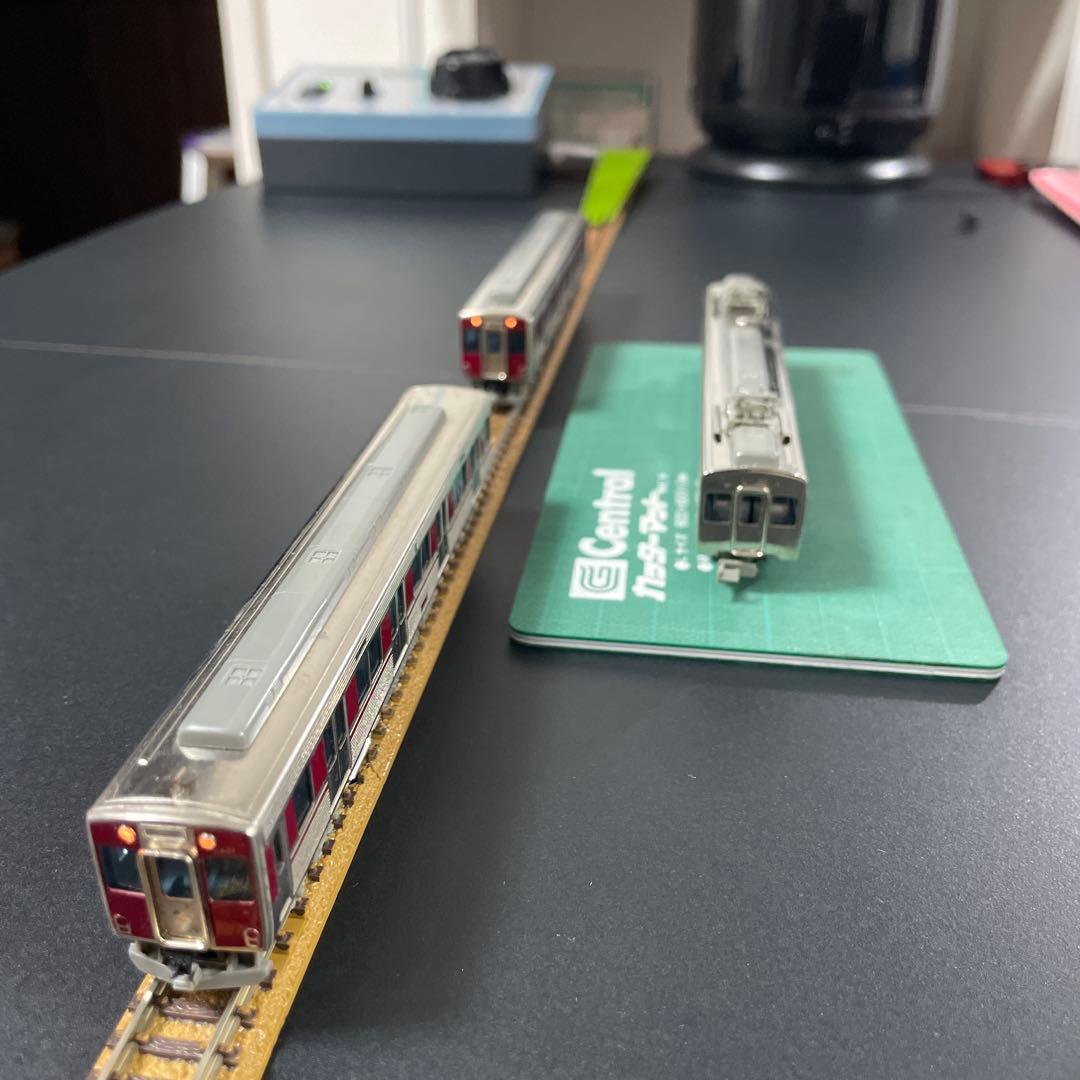 エンドウ　近鉄3000系ステンレスカ-３両ヘッドライト点灯[金属製美品]