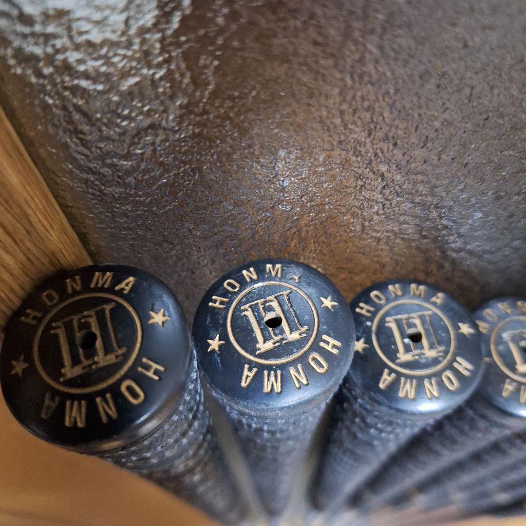 本間ゴルフ…ツインマークス フェザー&フェザー、アイアンセット