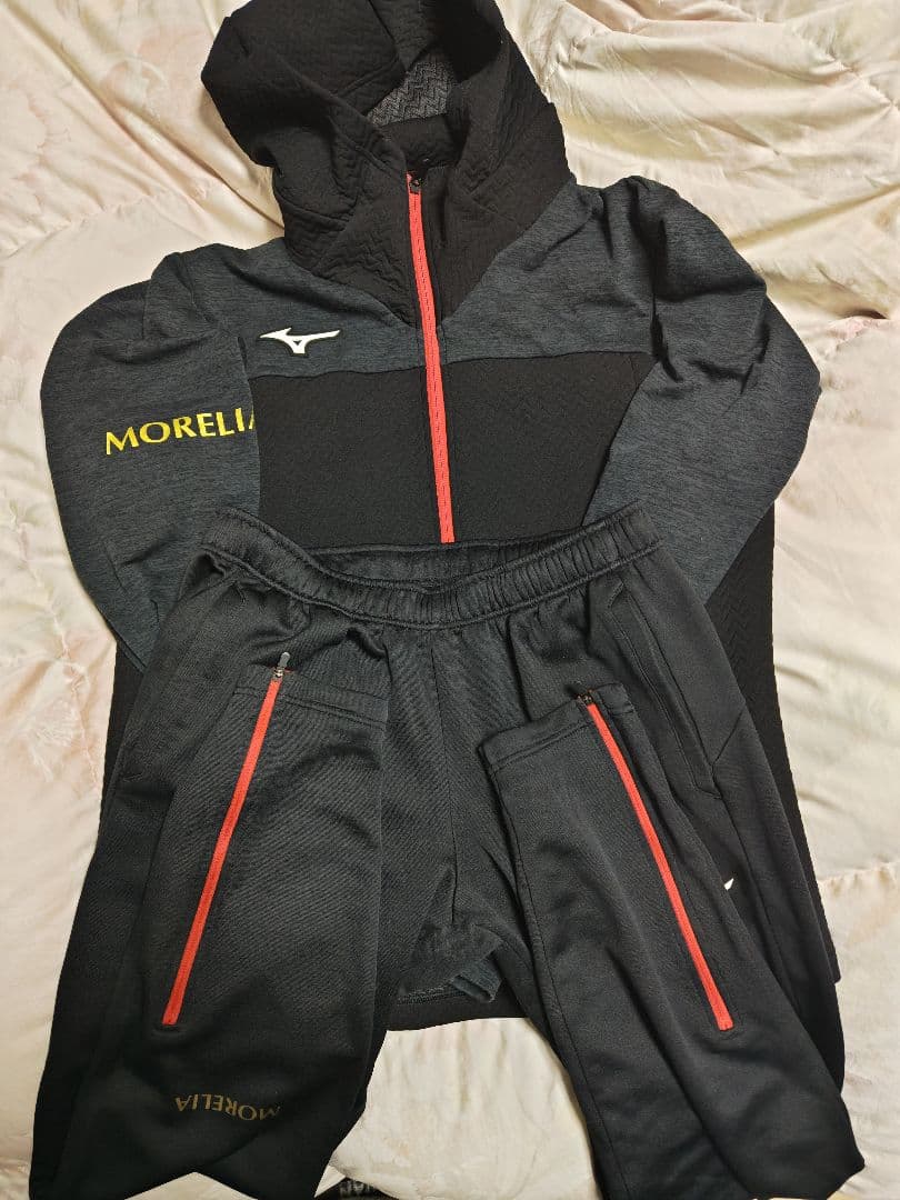Mizuno Morelia ジャージ上下セット 黒/グレー