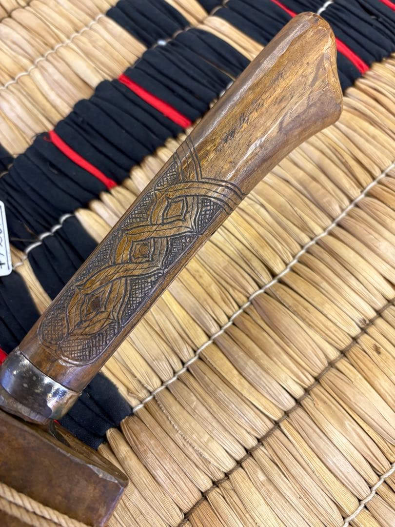 アイヌ　タシロ　山刀　上川アイヌ　木彫り　鱗彫り　龍馬特撰　土佐打ち刃物