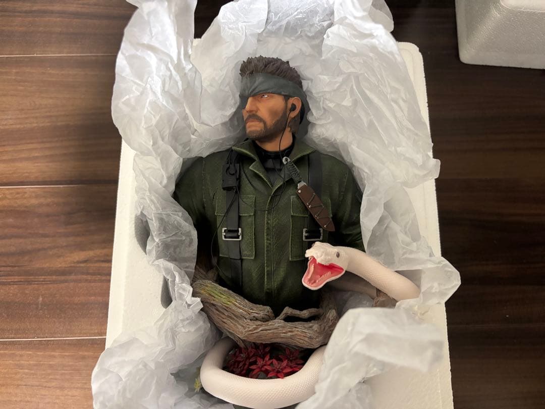 PS5 メタルギアソリッドΔ プレミアムパック　バストスタチューなど