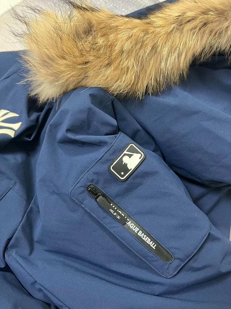 ニューヨーク・ヤンキース ダウンジャケット ネイビー M