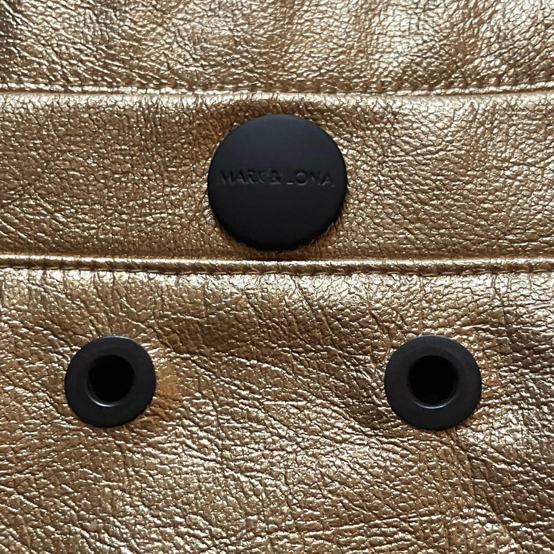 美品 マークアンドロナ ショートパンツ レディース サイズ38 ゴルフ 合成皮革