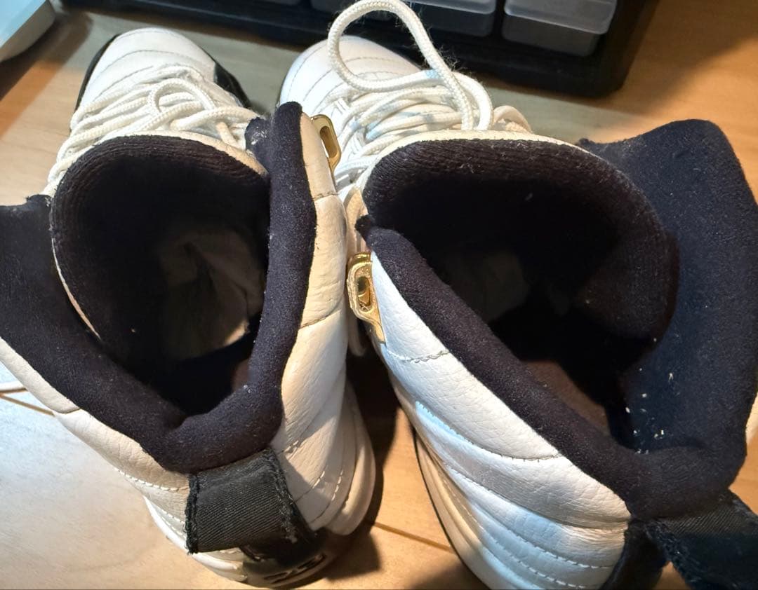 Air Jordan 12 ホワイト/ブラック/ネイビー