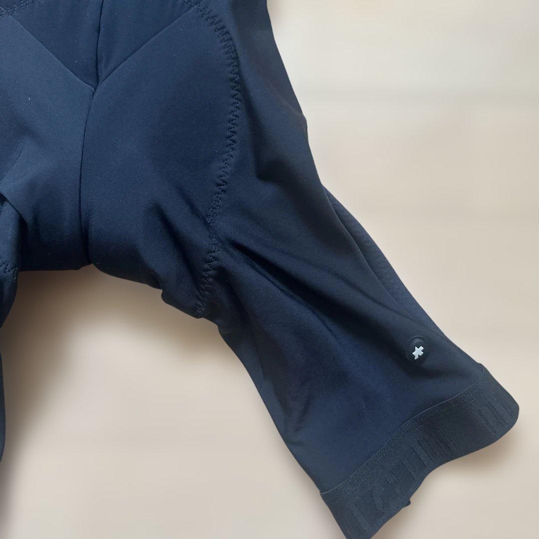 ASSOS T.607.4 ビブタイツ M ブラック　起毛