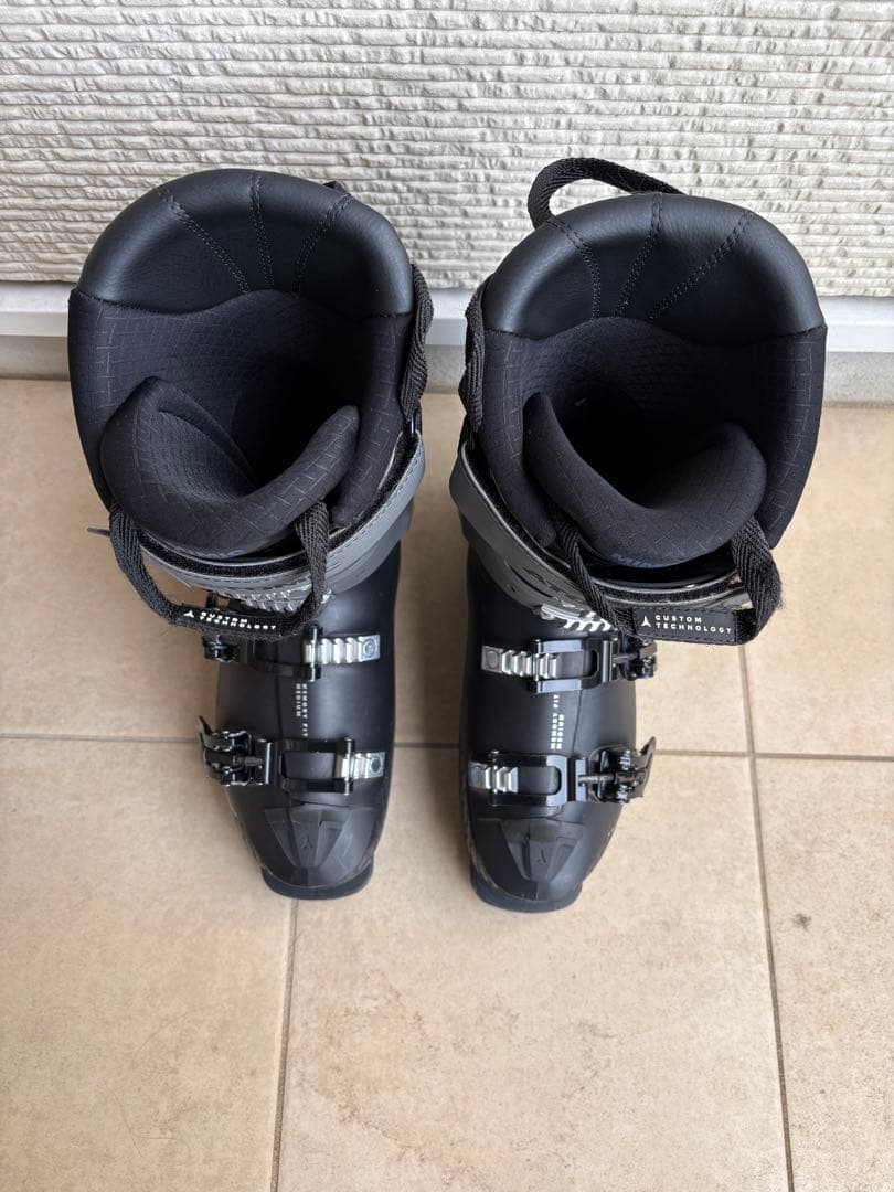 アトミック　スキーブーツ　HAWX PRIME 110