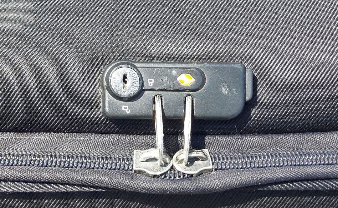 大型ソフトスーツケース 中古 キャリーケース キャリーバック