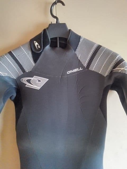 ◎美品・オニール・ウェットスーツ・5/3mm・黒・ML