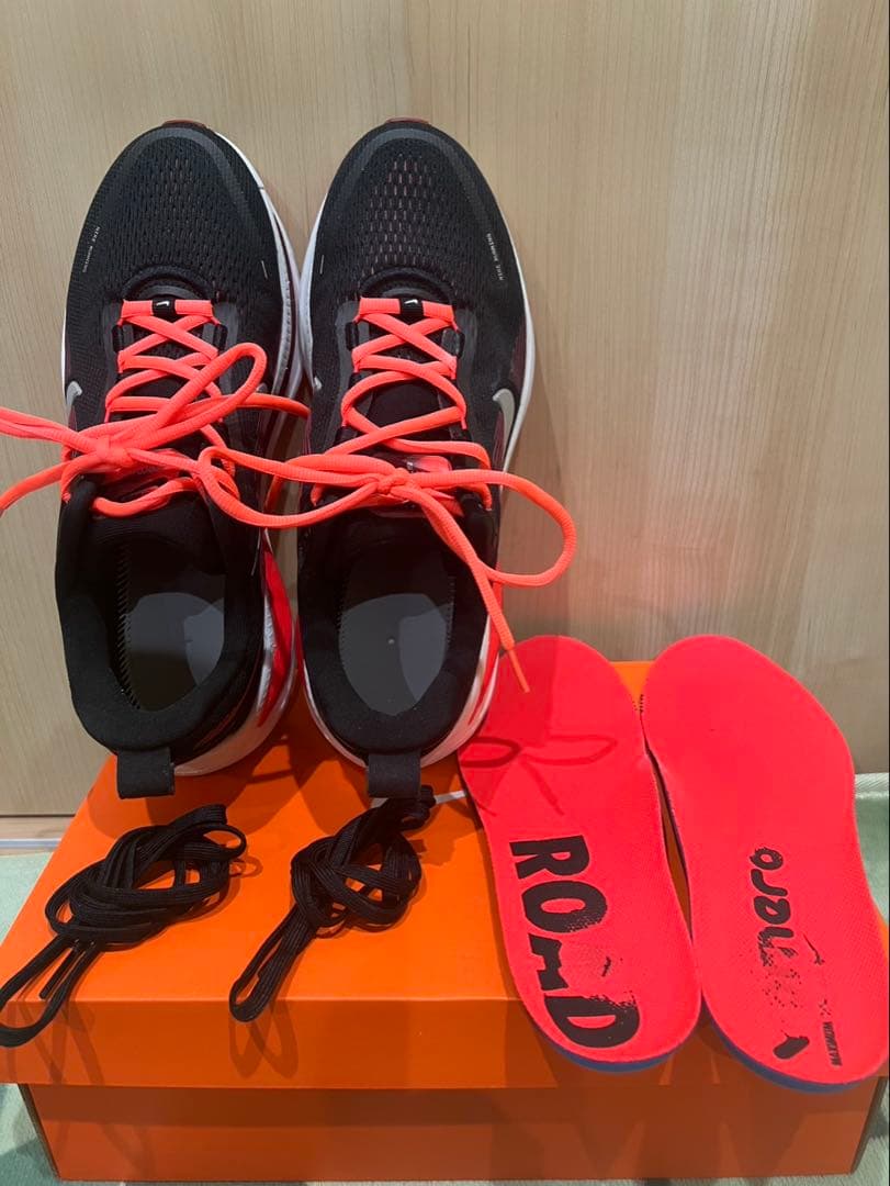 本日タイムセール！ NIKE ボメロ18 ランニングシューズ 27.5cm