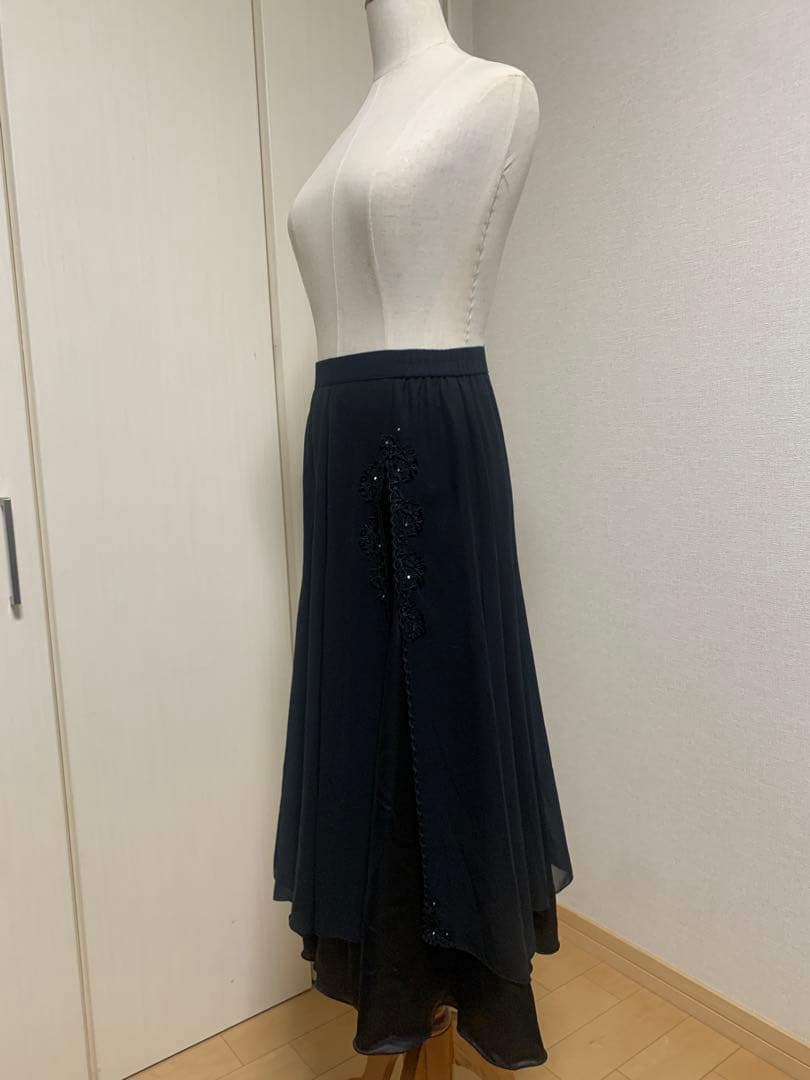 【美品】社交ダンスDANCE FASHION WORLD フレアスカート 刺繍