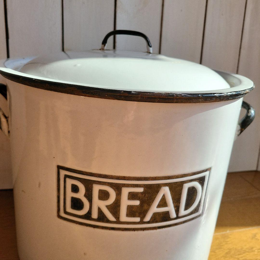 ●アンティーク●ホーローブレッド缶　BREAD缶